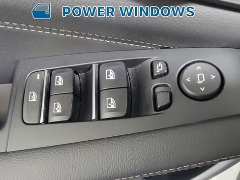 Used 2022 BMW X5 xDrive45e w/ M Sport Package image 30