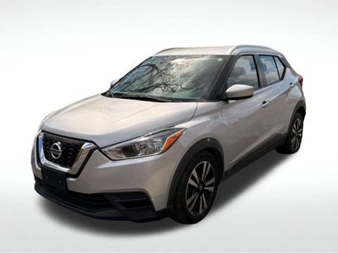 Used 2020 Nissan Kicks SV image 5
