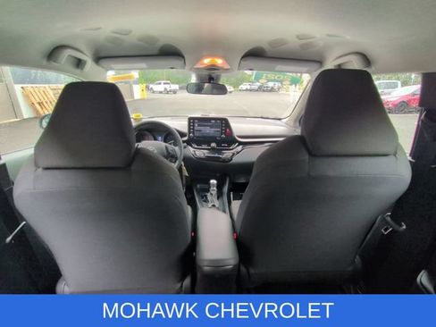 Used 2021 Toyota C-HR LE FWD image 20