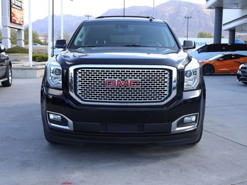 Used 2017 GMC Yukon Denali w/ Enhanced Security Package image 9