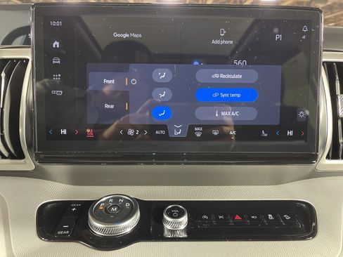 Used 2025 Ford Expedition Active image 26