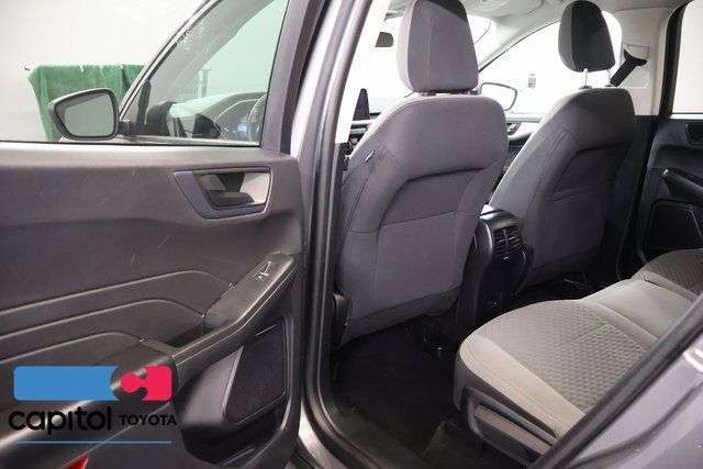 Used 2022 Ford Escape SE FWD image 28