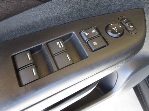 Used 2016 Honda CR-V EX image 10