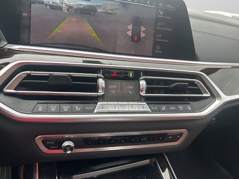 Used 2019 BMW X7 xDrive50i w/ M Sport Package image 27