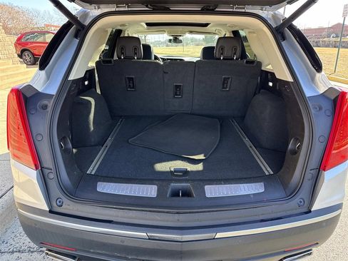 Used 2019 Cadillac XT5 Premium Luxury image 14