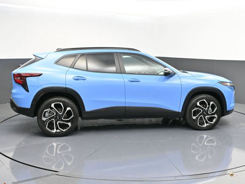 Certified 2024 Chevrolet Trax RS w/ Sunroof Package image 8