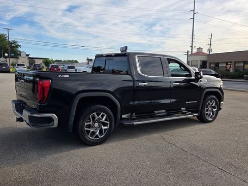 Used 2022 GMC Sierra 1500 SLT w/ SLT Premium Plus Package AWD/4WD image 13