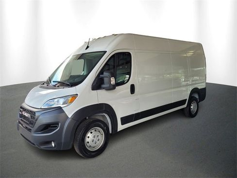 Used 2023 RAM ProMaster 2500 w/ Convenience Group image 2
