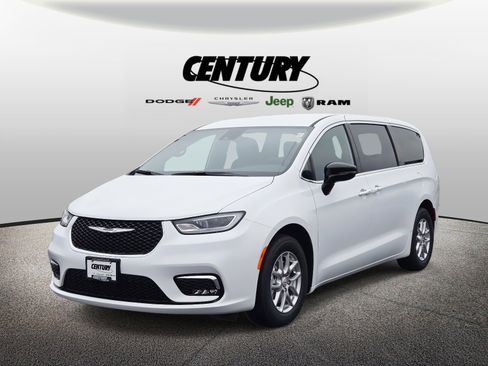 New 2026 Chrysler Pacifica Select image 7