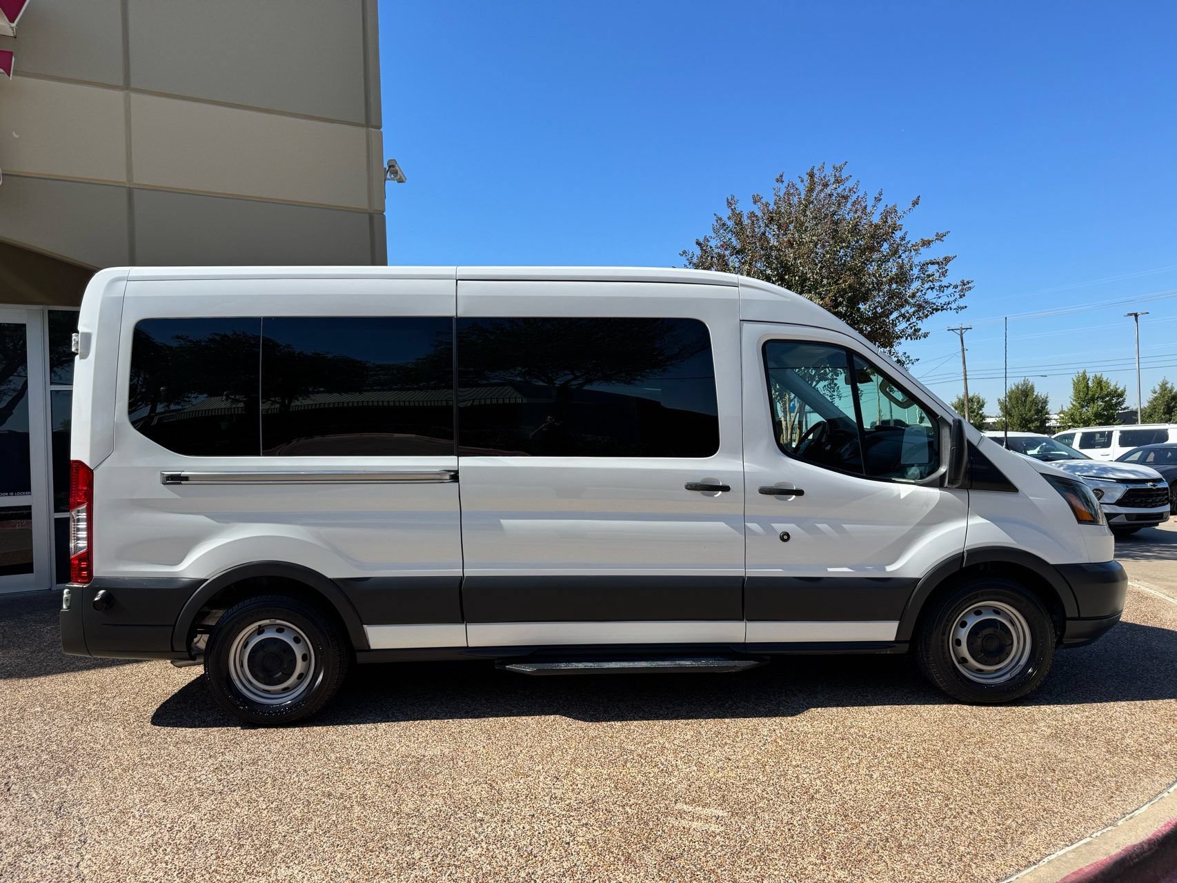 Used 2018 Ford Transit 350 XL RWD image 10