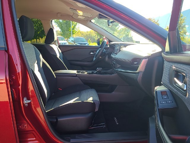 Certified 2023 Nissan Rogue SV AWD/4WD image 28