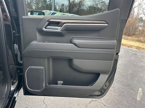 Used 2023 GMC Sierra 1500 Elevation image 17