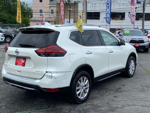 Used 2018 Nissan Rogue SV w/ Premium Package AWD/4WD image 6