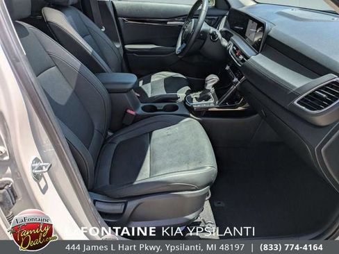 Certified 2024 Kia Seltos EX AWD/4WD image 32