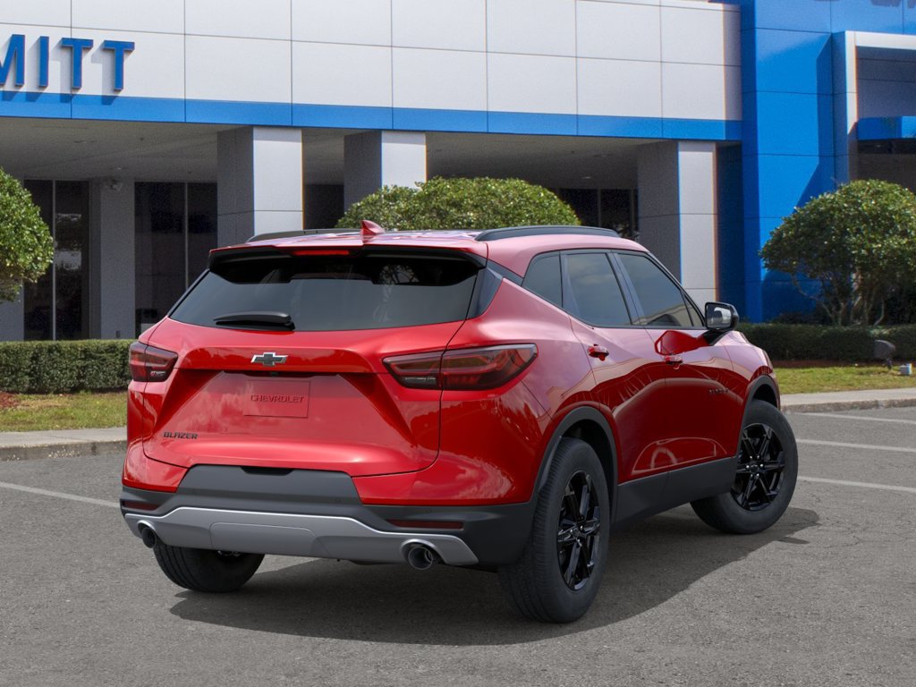 New 2026 Chevrolet Blazer LT w/ Midnight/Sport Edition FWD image 4