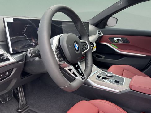 Used 2026 BMW 330i xDrive Sedan w/ M Sport Package AWD/4WD image 19