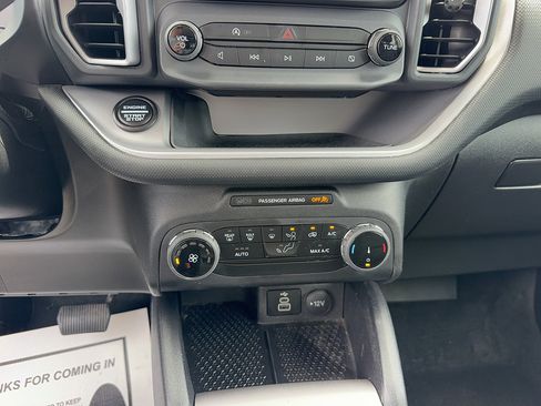 Certified 2024 Ford Bronco Sport Big Bend AWD/4WD image 21