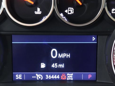 Used 2021 Chevrolet Silverado 1500 LT Trail Boss w/ Bed Protection Package image 13