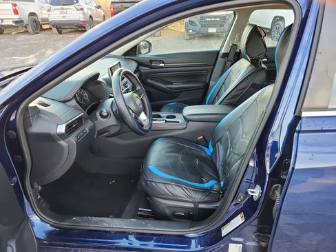 Used 2022 Nissan Altima 2.5 SR image 15