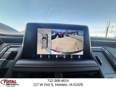 Used 2022 Chevrolet Suburban RST w/ Luxury Package AWD/4WD image 24