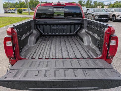 New 2026 GMC Canyon AT4 w/ Technology Plus Package AWD/4WD image 10