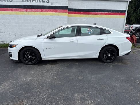 Used 2023 Chevrolet Malibu LS FWD image 4
