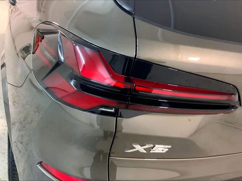 New 2026 BMW X5 xDrive40i w/ M Sport Package image 14