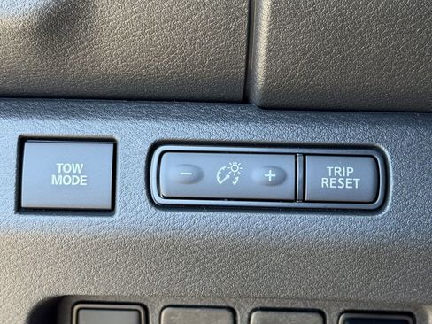 New 2026 Nissan Frontier PRO-4X w/ Pro-4x Convenience Package AWD/4WD image 17