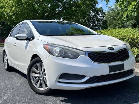 Used 2015 Kia Forte LX w/ Popular Package FWD image 2