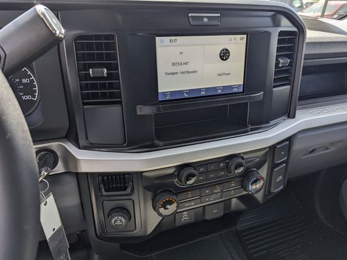New 2025 Ford F250 XL w/ 360-Degree Camera Package image 11