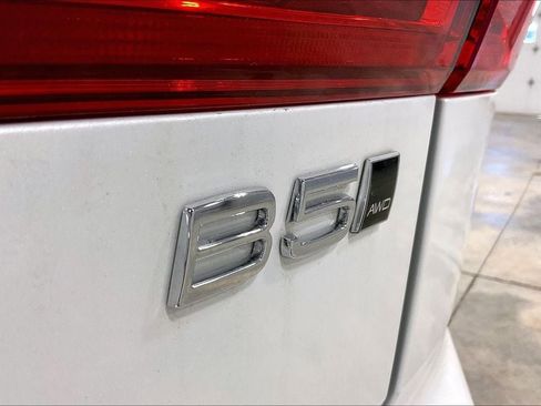 Certified 2023 Volvo XC60 B5 Plus w/ Climate Package AWD/4WD image 24