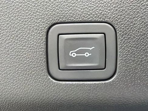 Used 2026 GMC Yukon Elevation AWD/4WD image 19