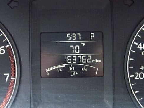 Used 2011 Volkswagen Jetta SEL FWD image 13