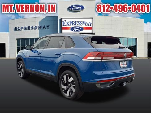 Used 2025 Volkswagen Atlas Cross Sport SE AWD/4WD image 9