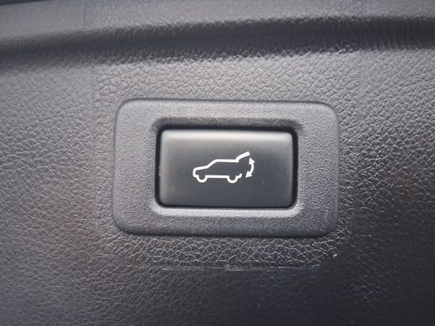 Used 2019 Subaru Outback 3.6R Touring image 15