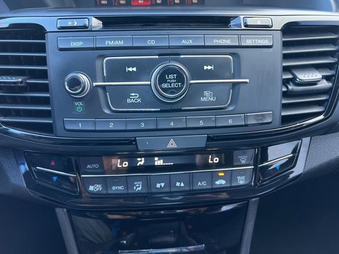 Used 2017 Honda Accord Sport image 40