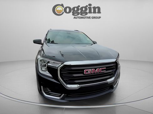 Certified 2022 GMC Terrain SLE w/ Driver Convenience Package image 18
