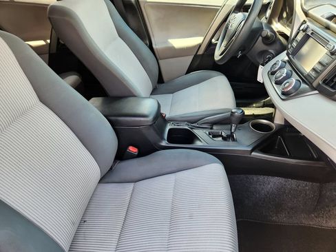 Used 2013 Toyota RAV4 LE AWD/4WD image 17