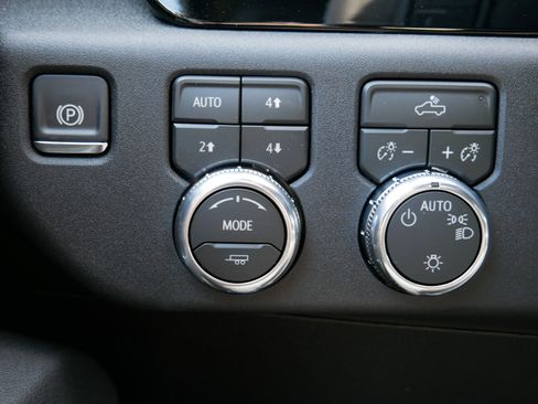 New 2026 GMC Sierra 1500 SLE w/ X31 Off-Road Package image 21