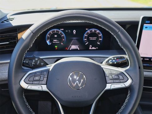 Certified 2025 Volkswagen Tiguan S image 20