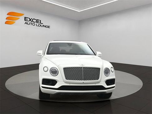 Used 2018 Bentley Bentayga image 8