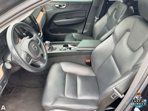 Used 2021 Volvo XC60 T5 Momentum w/ Advanced Package FWD image 8