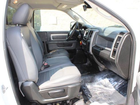 Used 2018 RAM 2500 Tradesman w/ Power & Remote Entry Group RWD image 10