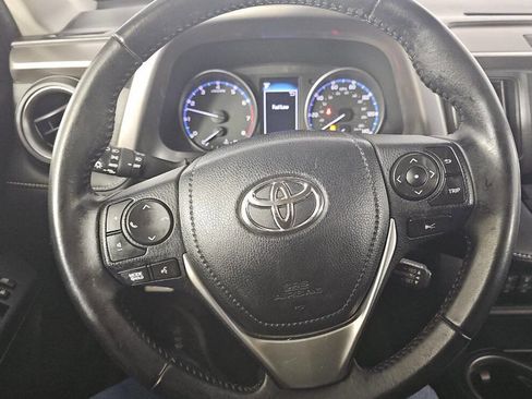 Used 2018 Toyota RAV4 XLE image 15