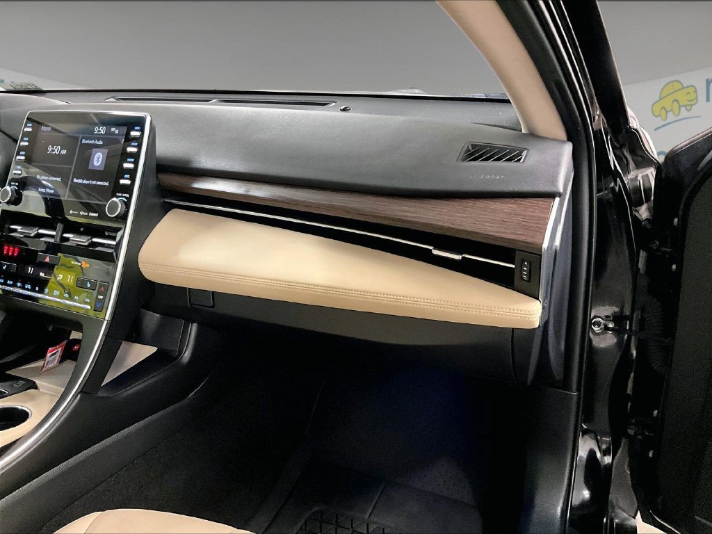 Used 2021 Toyota Avalon XLE AWD/4WD image 13