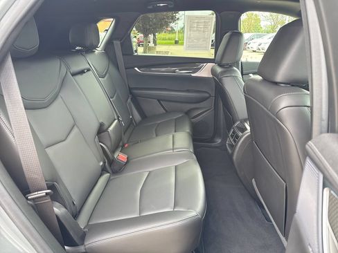 Certified 2023 Cadillac XT5 Sportv w/ Technology Package AWD/4WD image 37