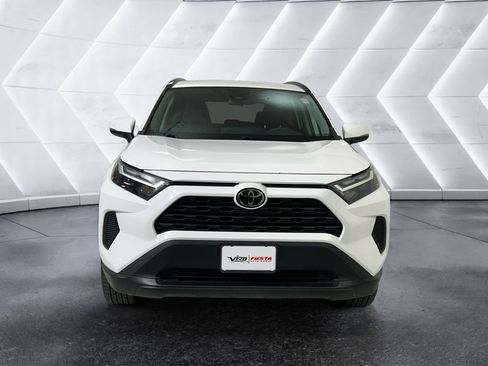 Used 2024 Toyota RAV4 XLE FWD image 2