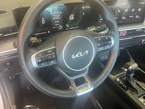 Used 2025 Kia K5 LXS FWD image 27