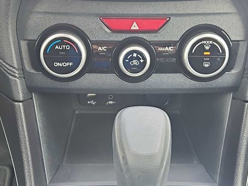 Used 2021 Subaru Crosstrek 2.0i image 16