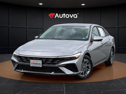 Used 2025 Hyundai Elantra Blue